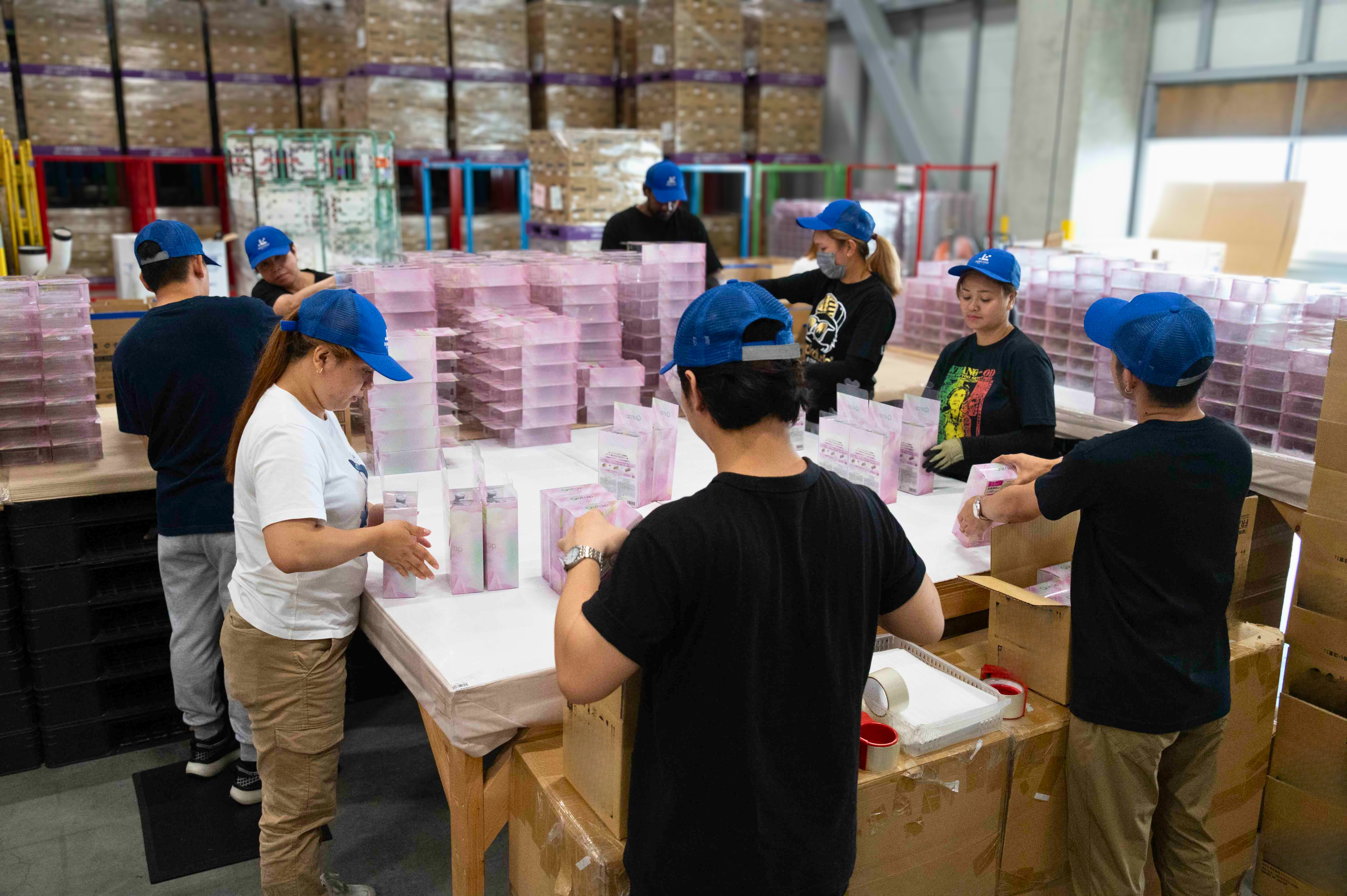 自分の手で、商品に新たな価値を。お客様の笑顔が原動力です。